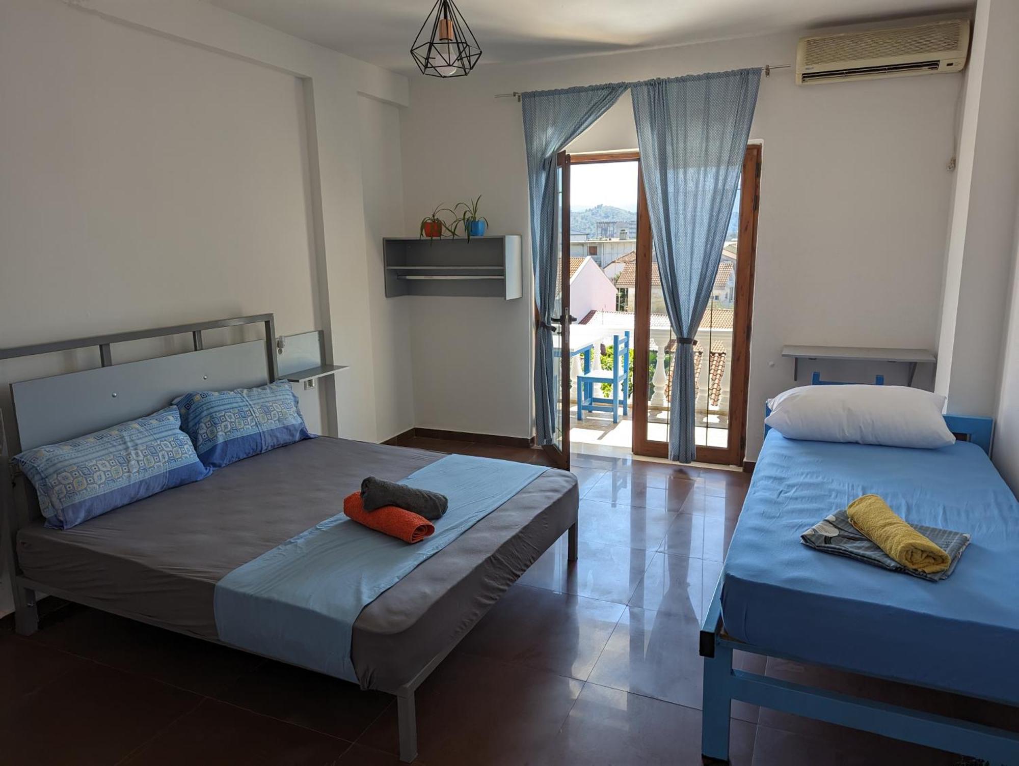 Tias Hostel Shkodër Exteriér fotografie